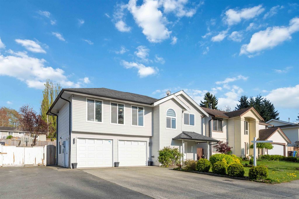 Photo of 2706 Mitchell Street, Abbotsford, BC V2T 5G4 (MLS # R3112740)