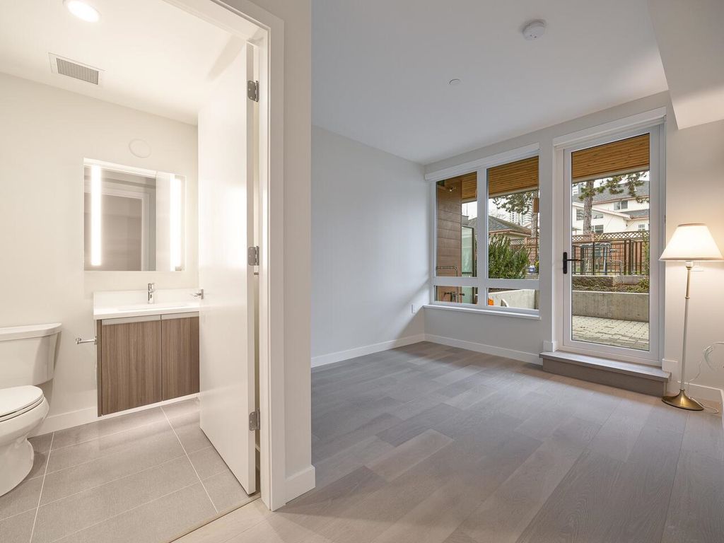 listing image 1101184815245577121