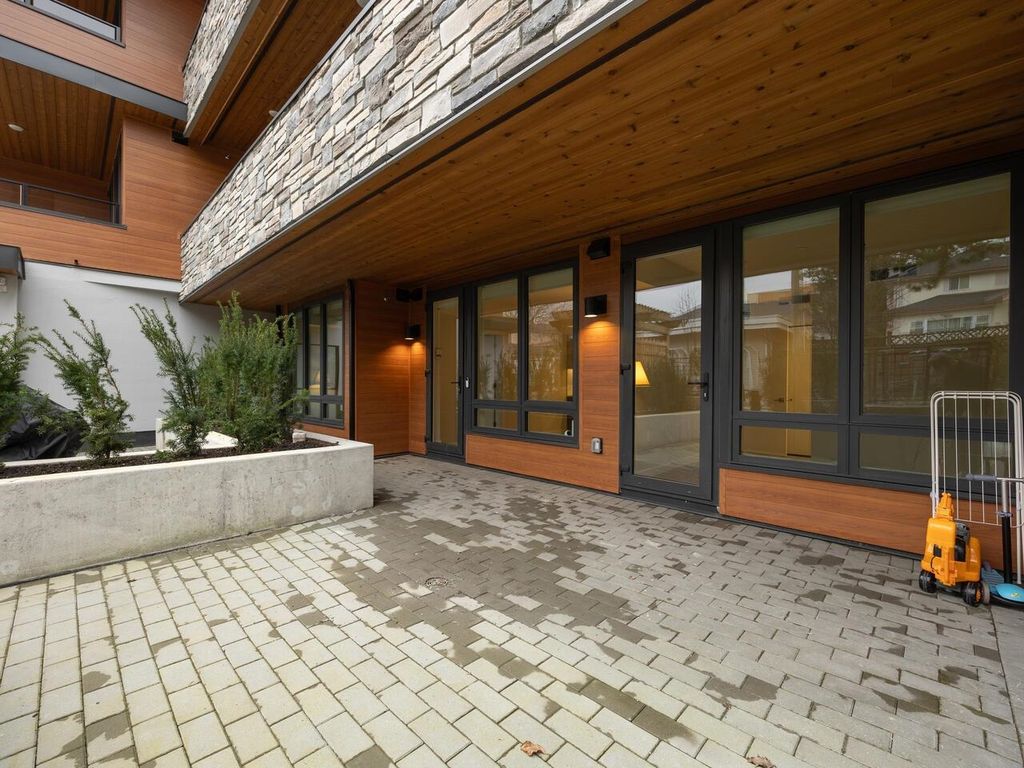 listing image 1108983997821711073