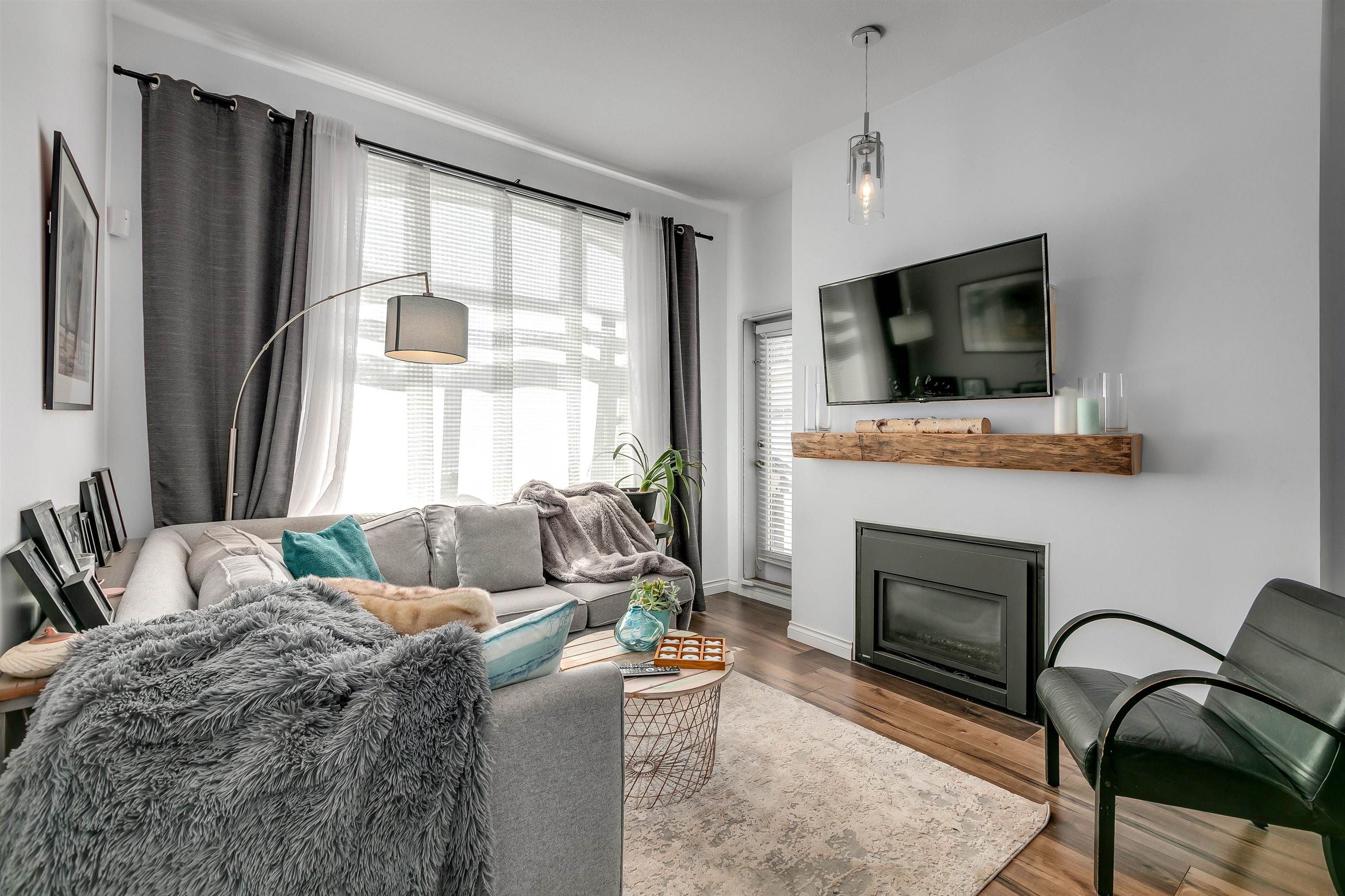 2551 Parkview Lane 423