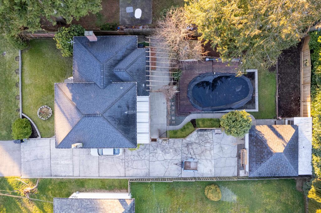 listing image 1105696363783905270