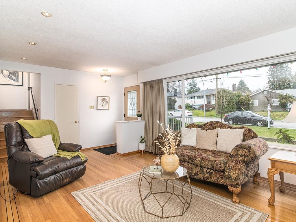 listing image 1109293227748813285