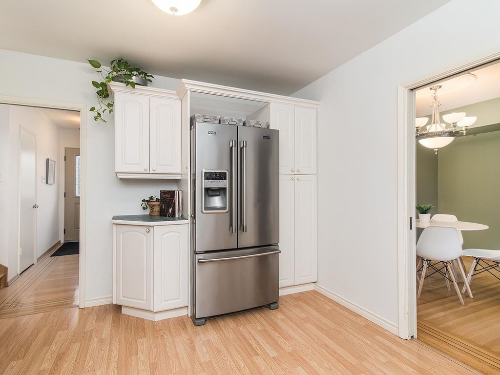 listing image 1102425698952371679
