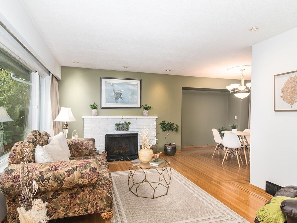 listing image 1103662049109206538