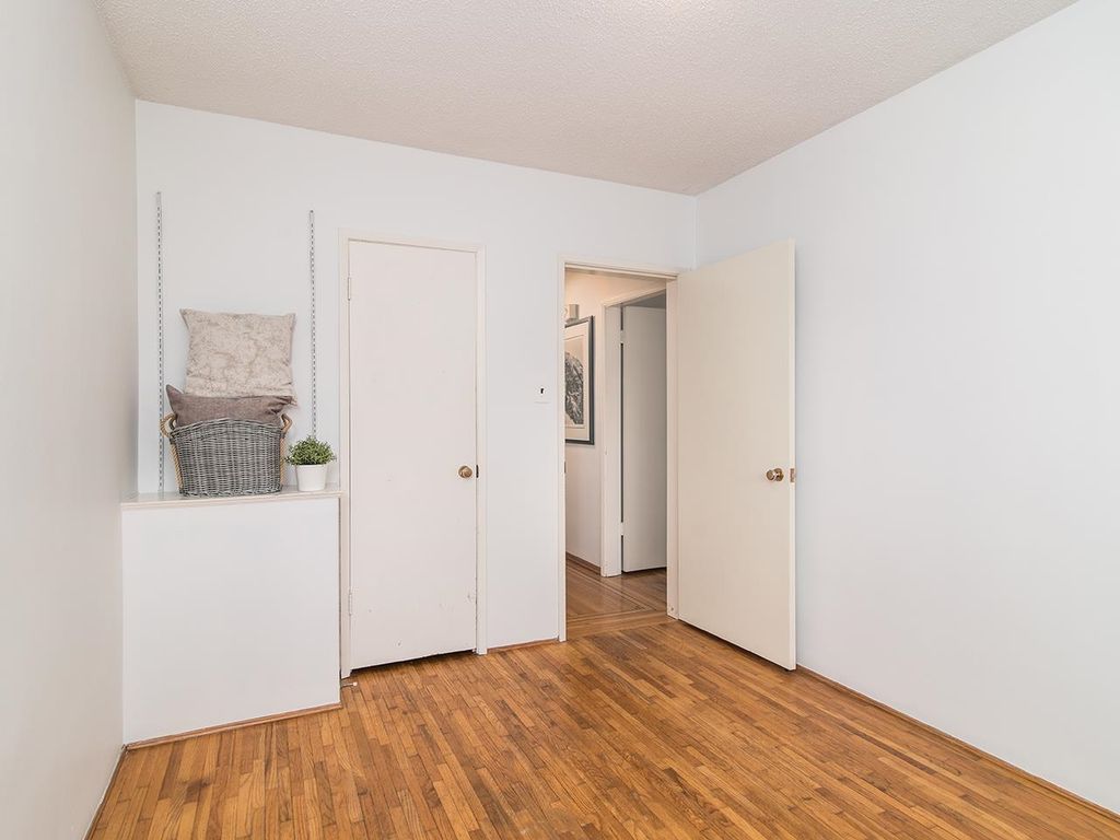 listing image 1108245711434964901