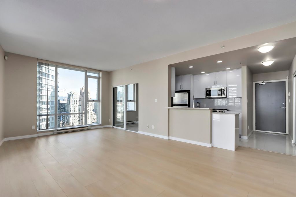 listing image 1100257932891698417