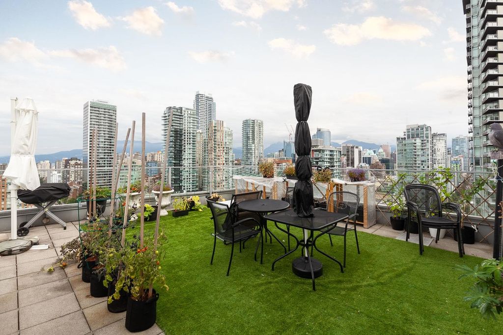 listing image 1100978539854511642