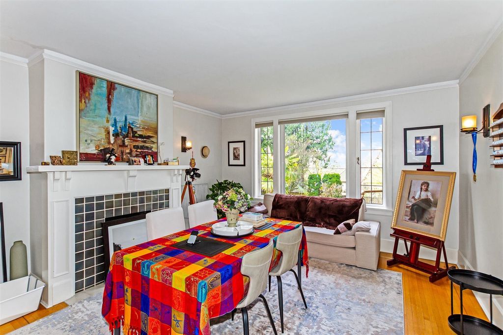 listing image 1102600737471566890