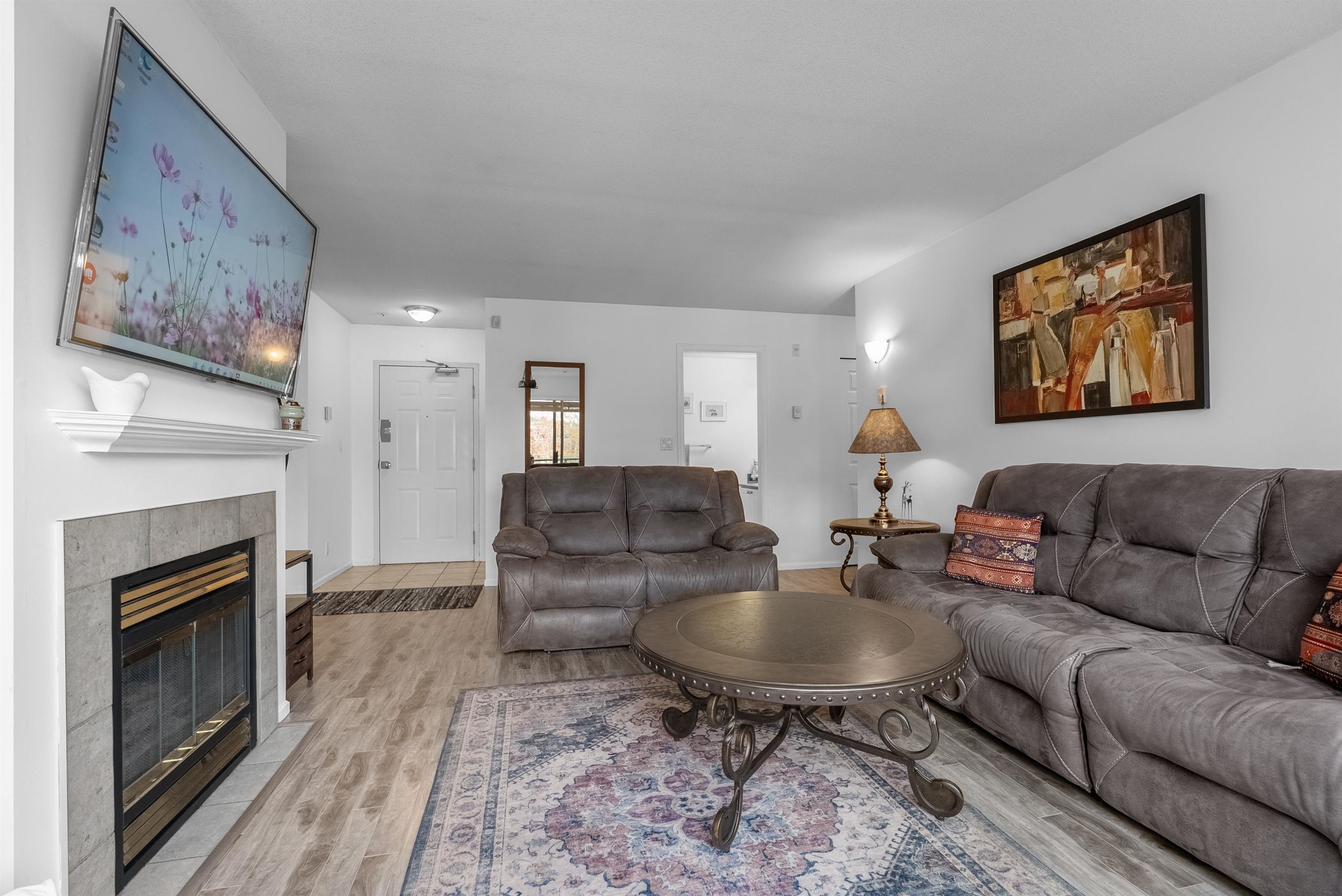 223 Mountain Highway P12