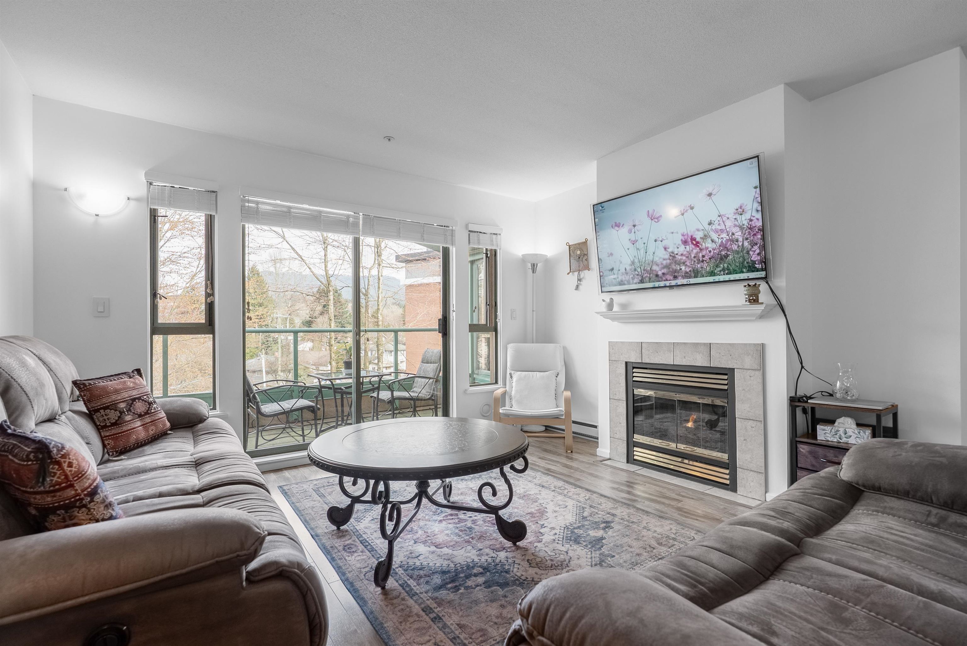 223 Mountain Highway P12