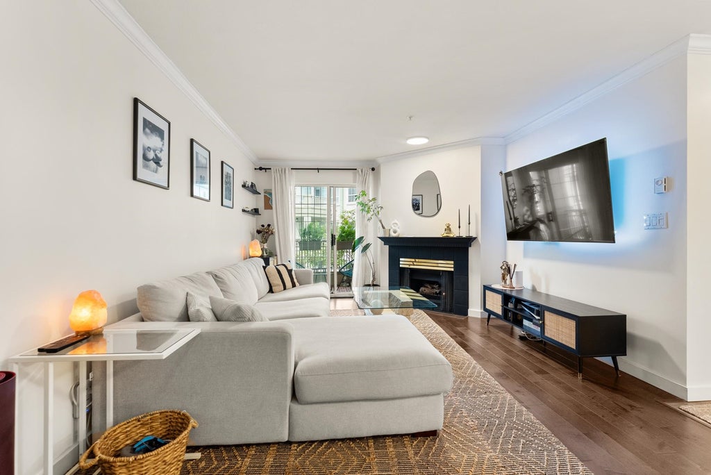 Photo of 15268 105 Avenue #323, Surrey, BC V3R 0W8 (MLS # R3172379)