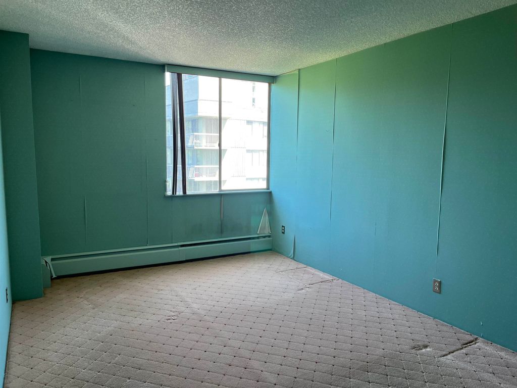 listing image 1103709609818377707