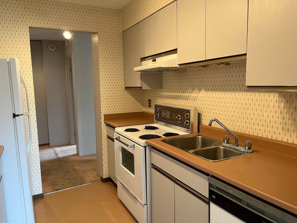 listing image 1105380322365363875