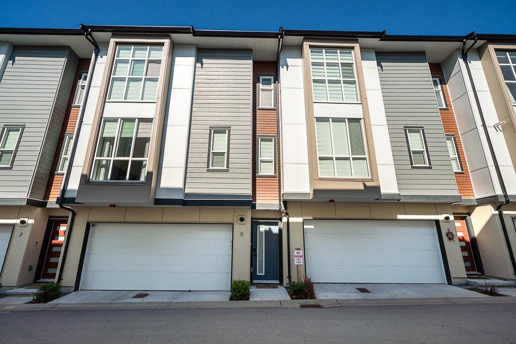 Photo of 7670 207 Street #8, Langley, BC V2Y 3N7 (MLS # R3167684)