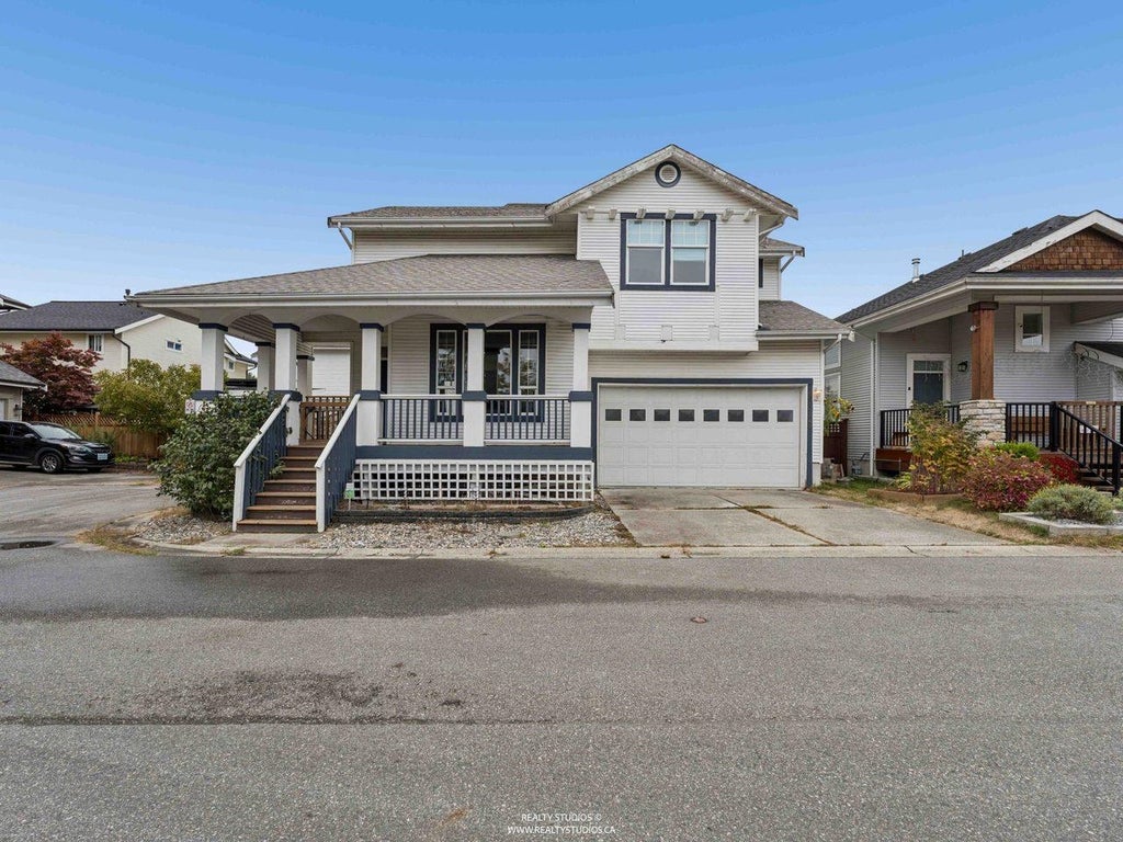 Photo of 19841 Sunnyside Place, Pitt Meadows, BC V3Y 2S7 (MLS # R3173148)