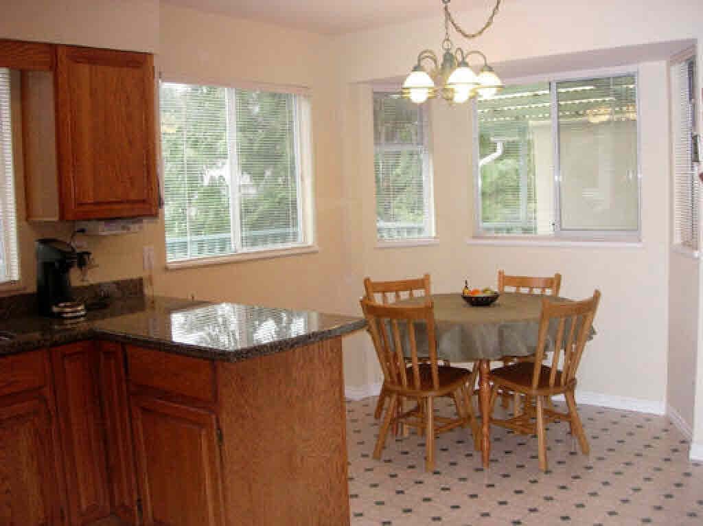 listing image 1103682573312609811