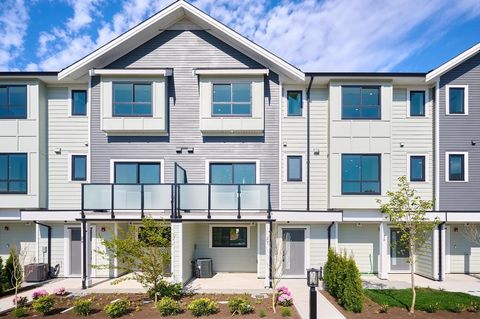 1115 Roma Avenue 27 New Westminster BC V3M 6S1