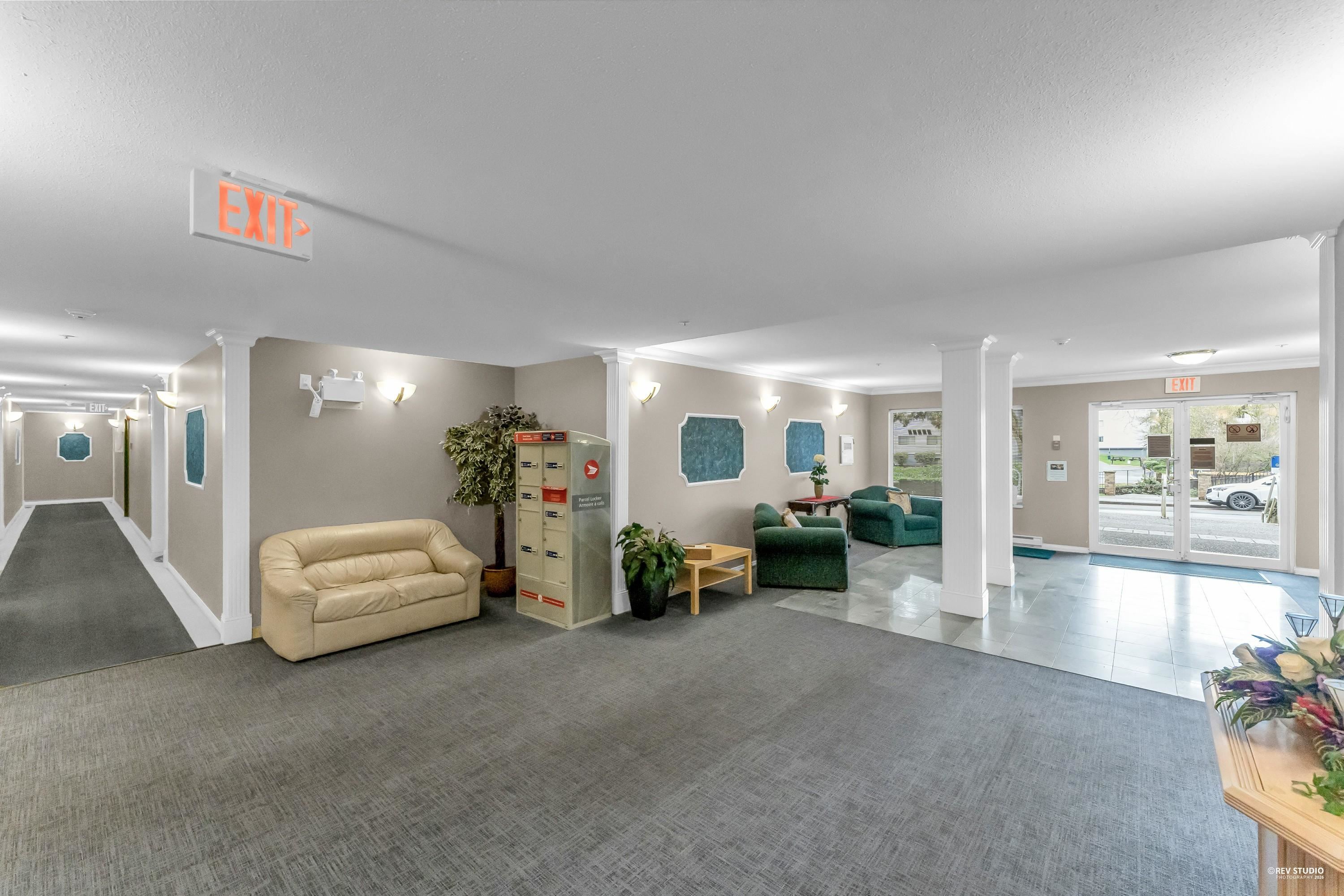 20088 55a Avenue 404