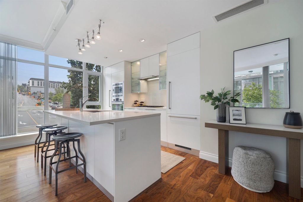 listing image 1102594948093204839