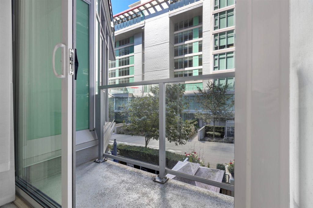 listing image 1109616746431490637