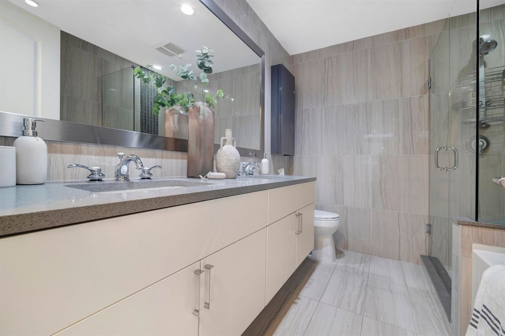 listing image 1101882295965467266