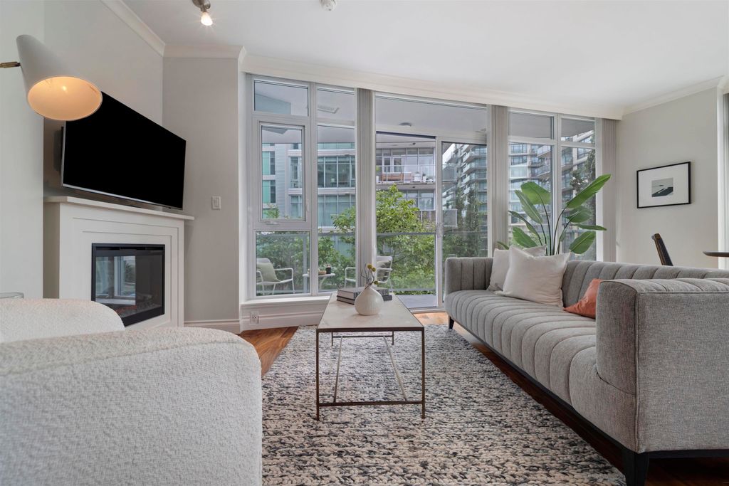 listing image 1102065937948318743