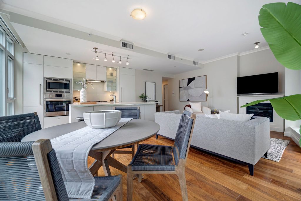 listing image 1103301806536298056
