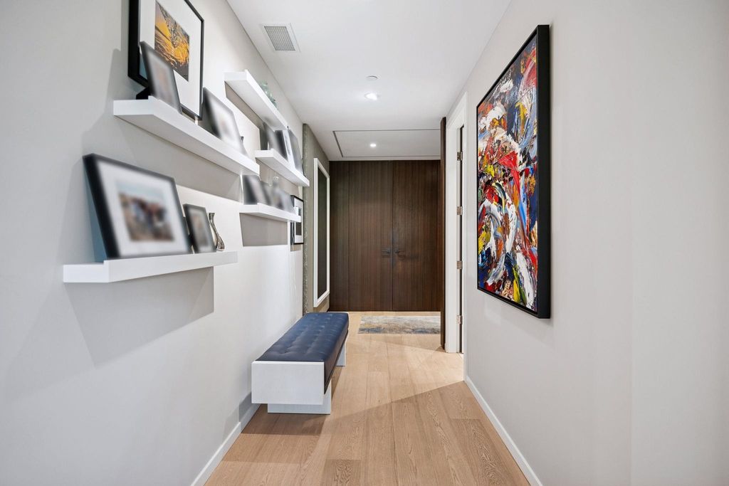 listing image 1101753758687511203