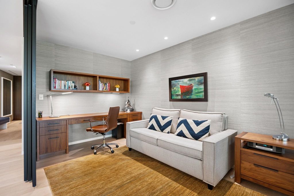 listing image 1102641726266702120