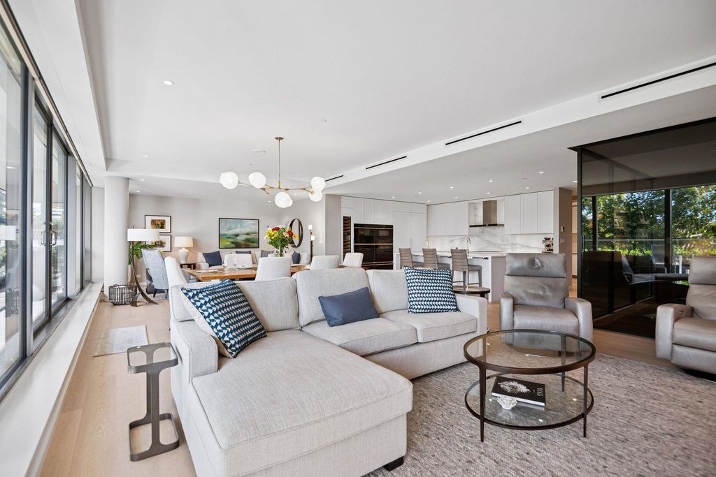 listing image 1106837476138683195