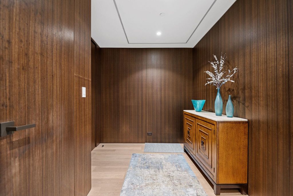 listing image 1106323530321455498