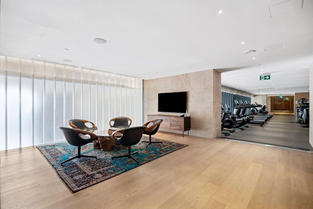 listing image 1107512434377241885