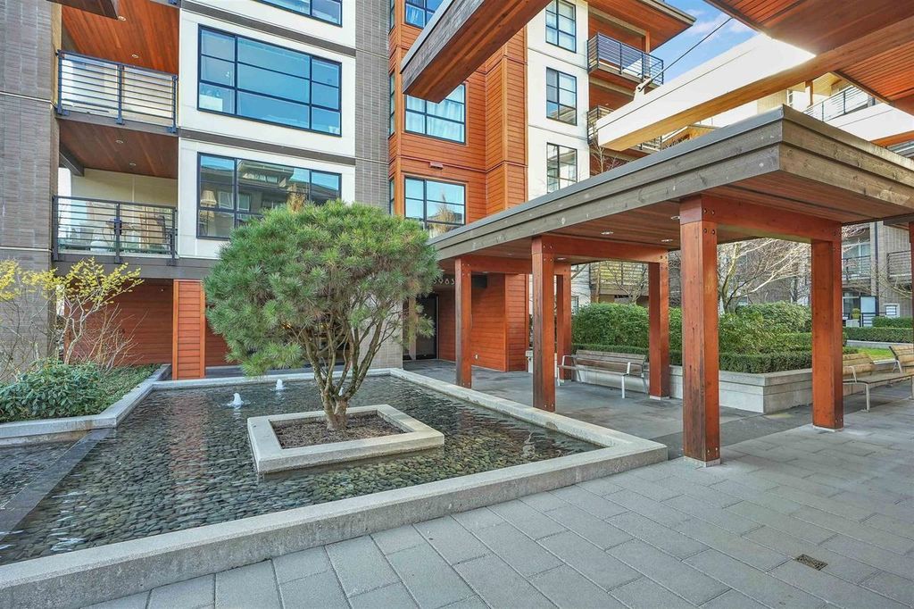 listing image 1104740106739195583