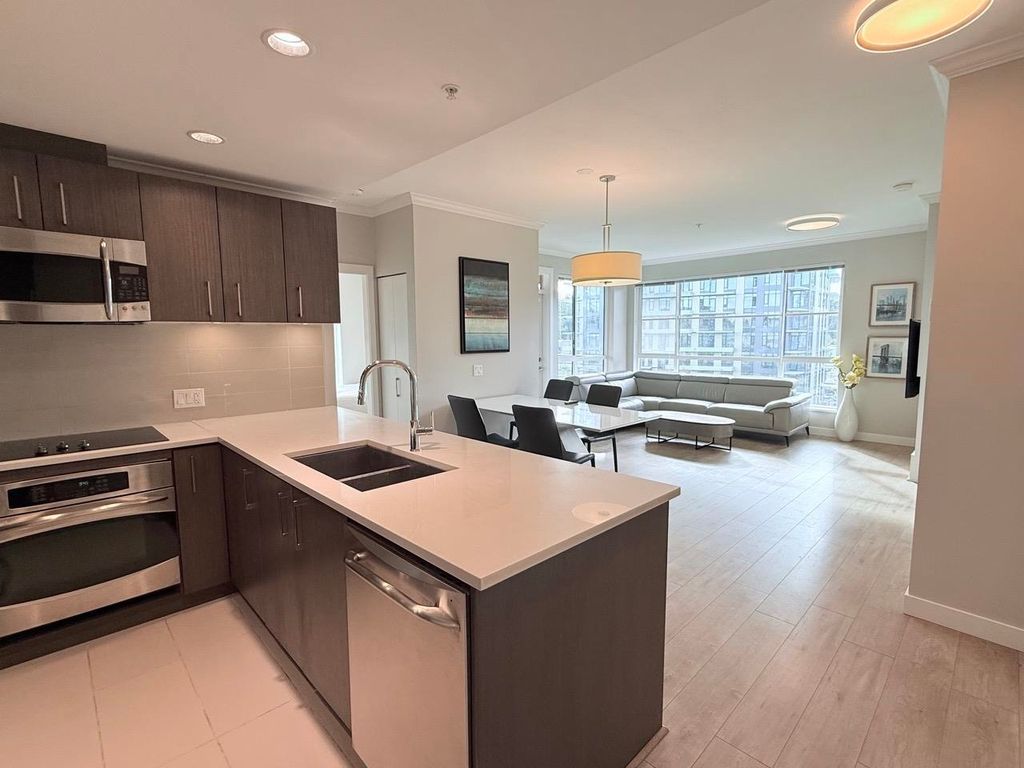 listing image 1108042440292141138
