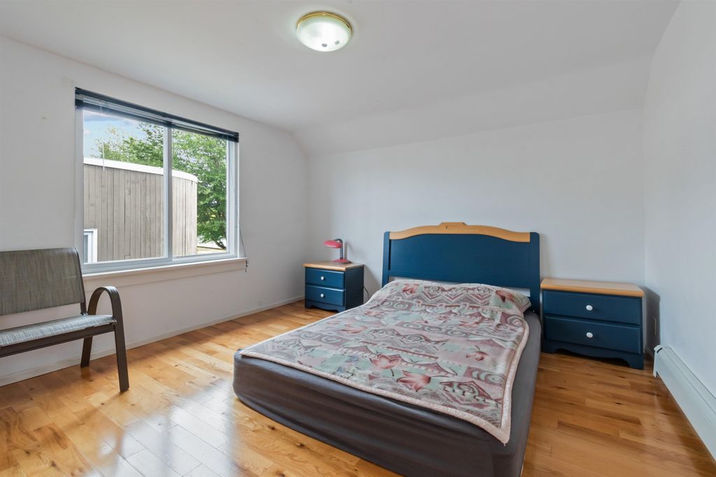 listing image 1106279077588587255