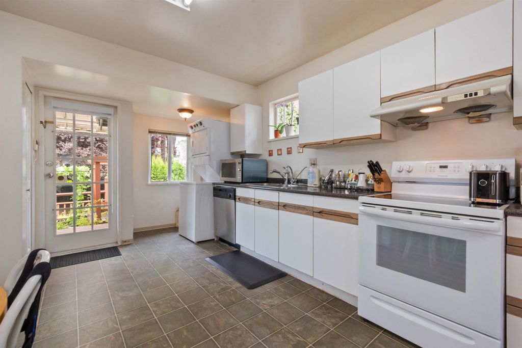 listing image 1101691348976395404