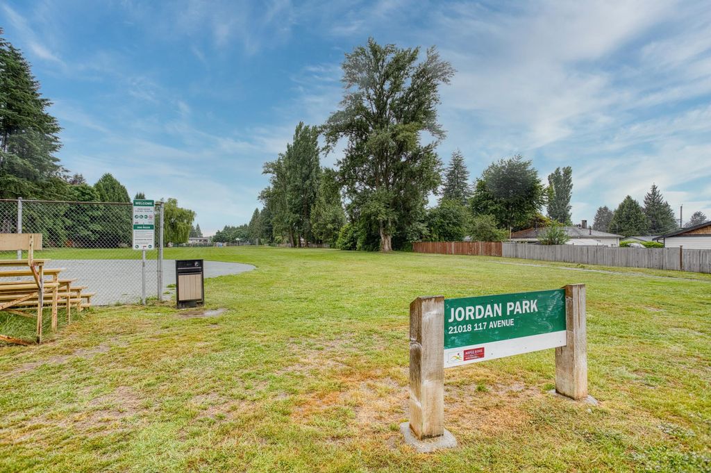 listing image 1100045219172250030