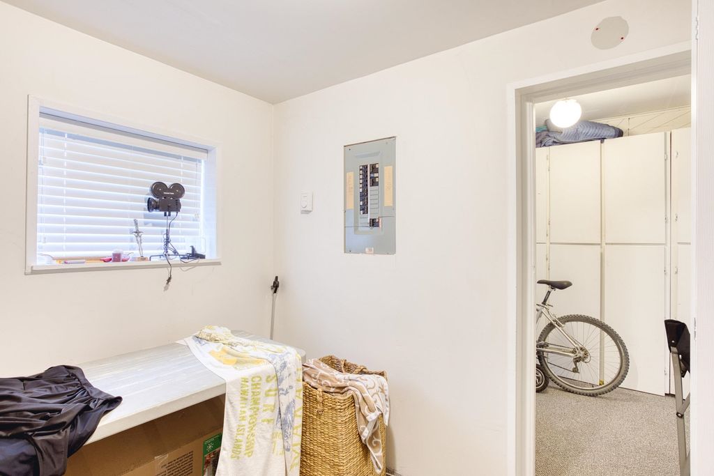 listing image 1105716578478668837