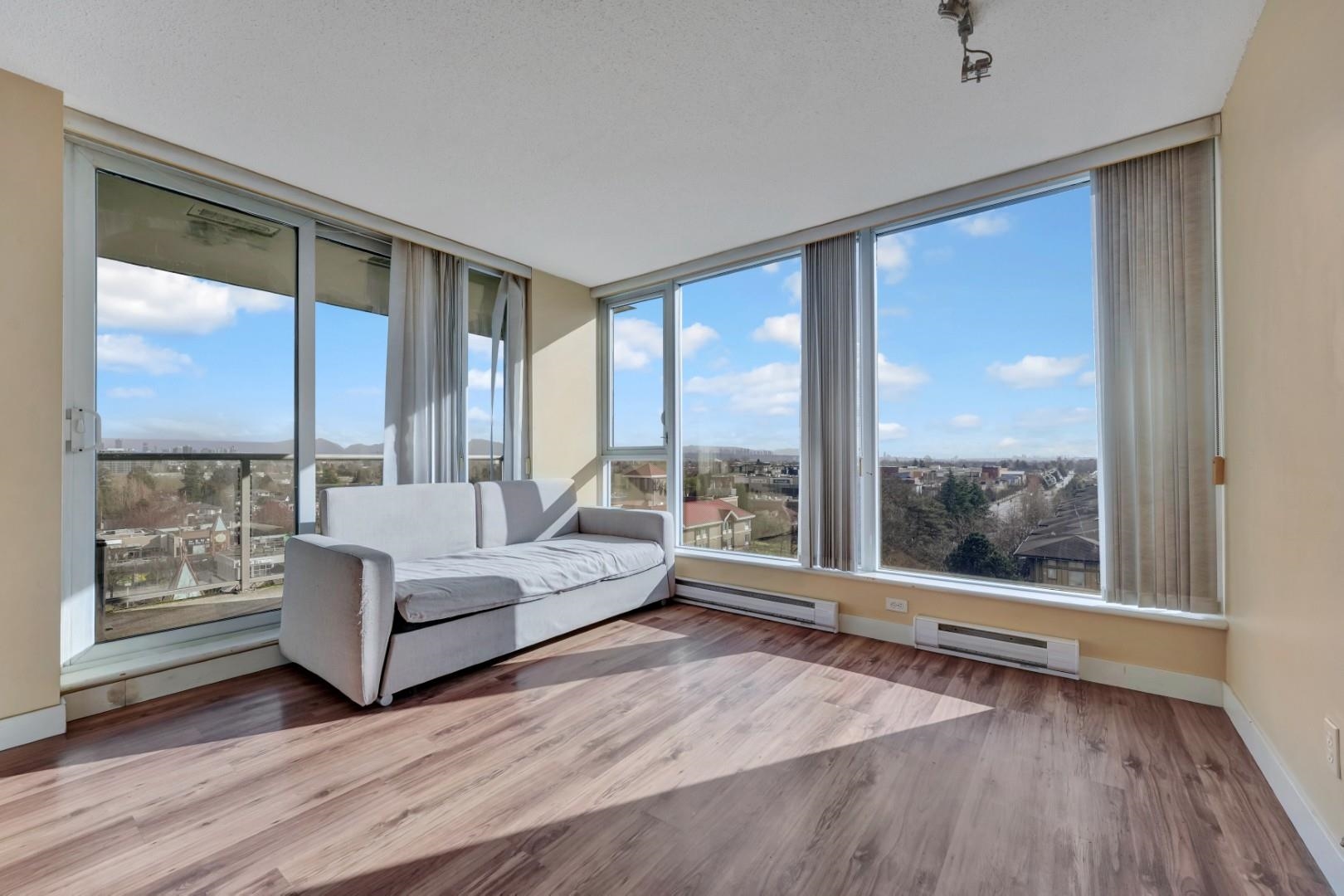 5028 Kwantlen Street 1103