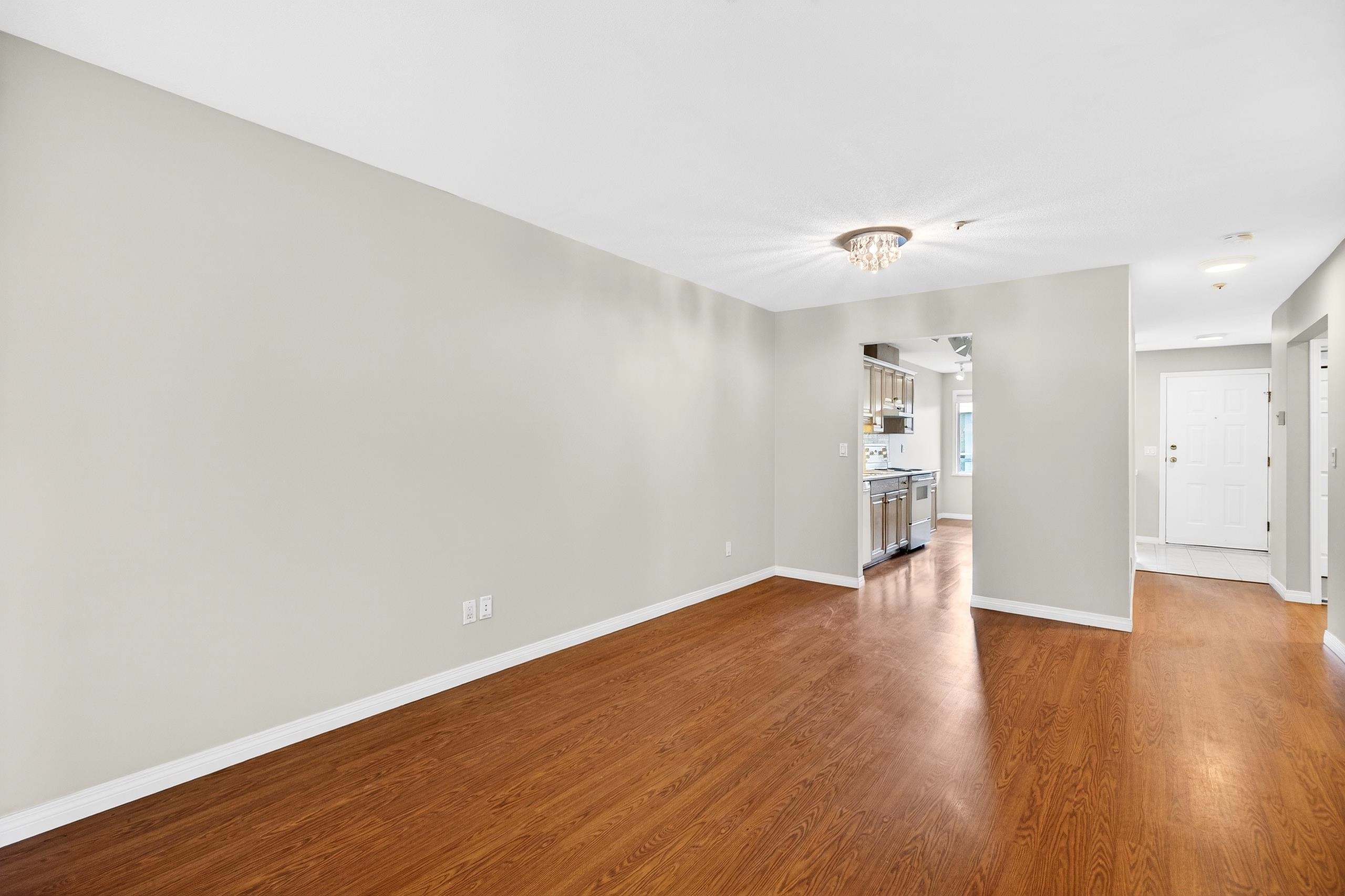 20240 54a Avenue 303