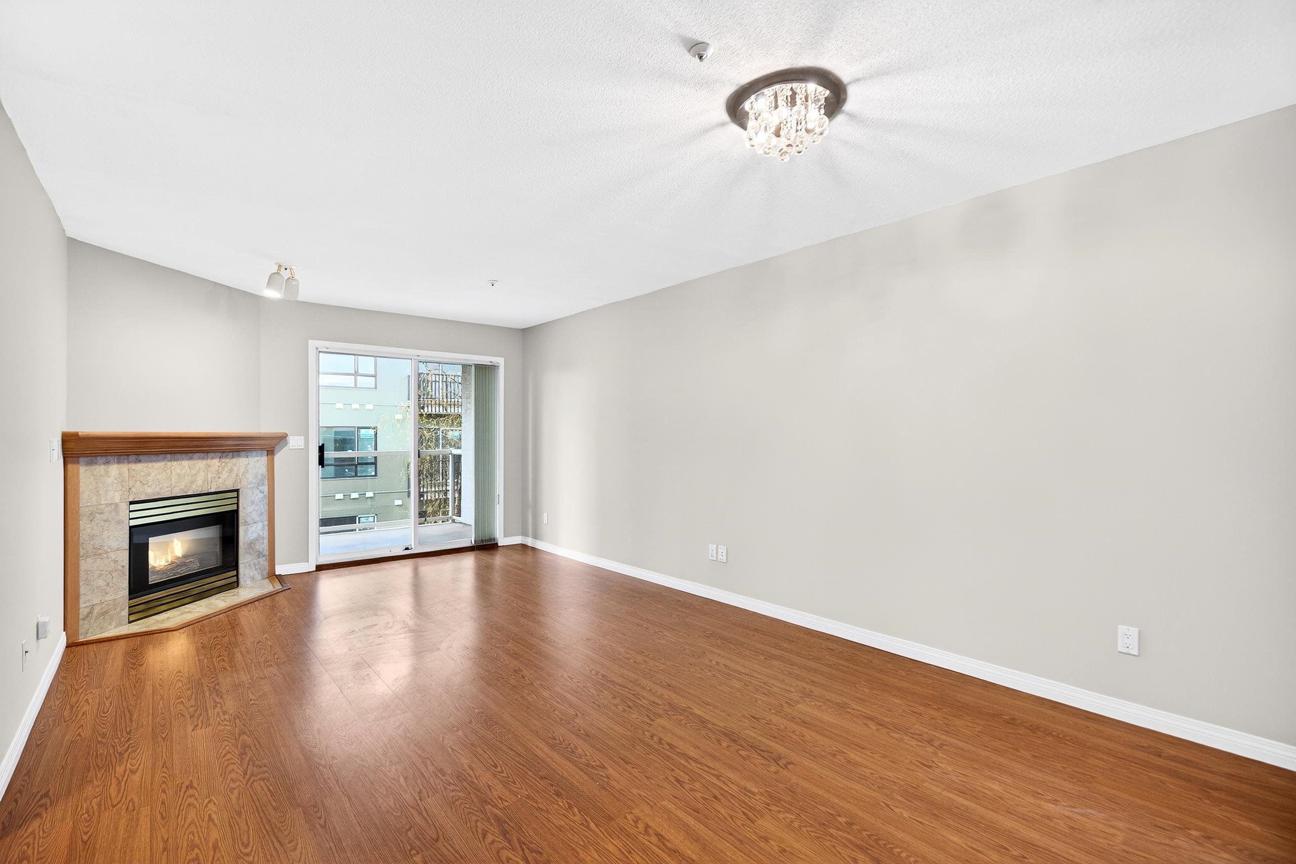 20240 54a Avenue 303