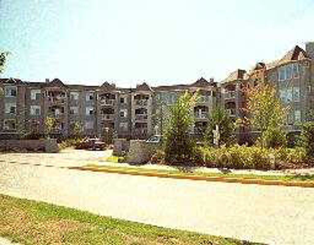 listing image 1109122862296308845