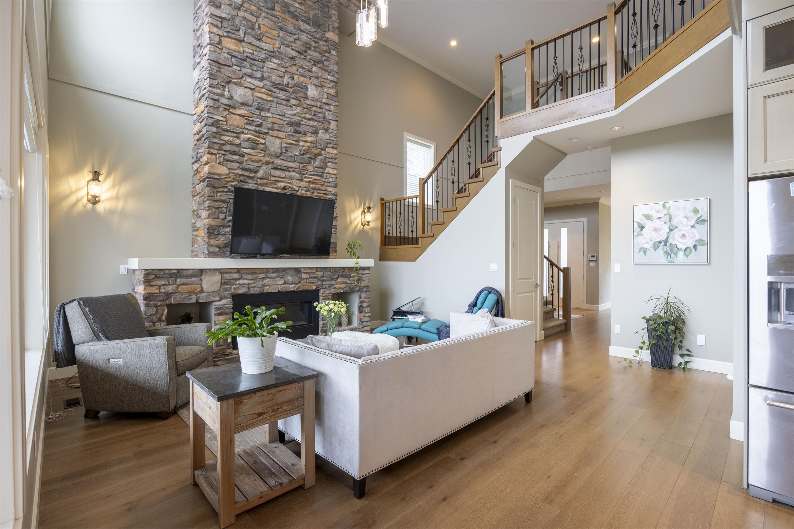 1407 Strawline Hill Street