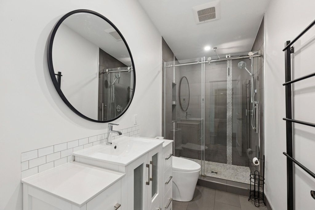 listing image 1103925266938956442