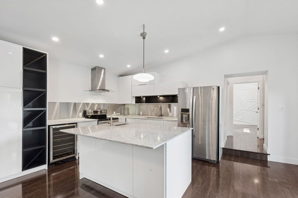 listing image 1103442468043234516