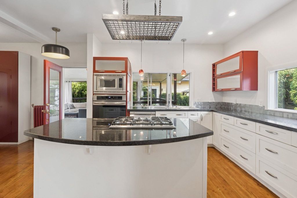 listing image 1100217936362891287