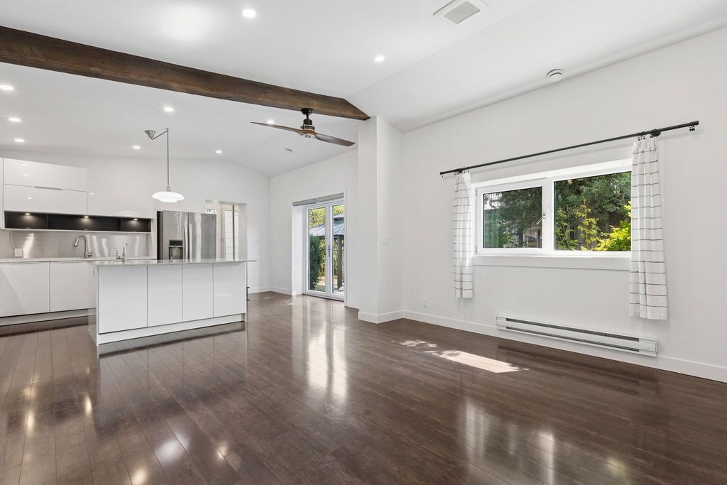 listing image 1100170895798588852