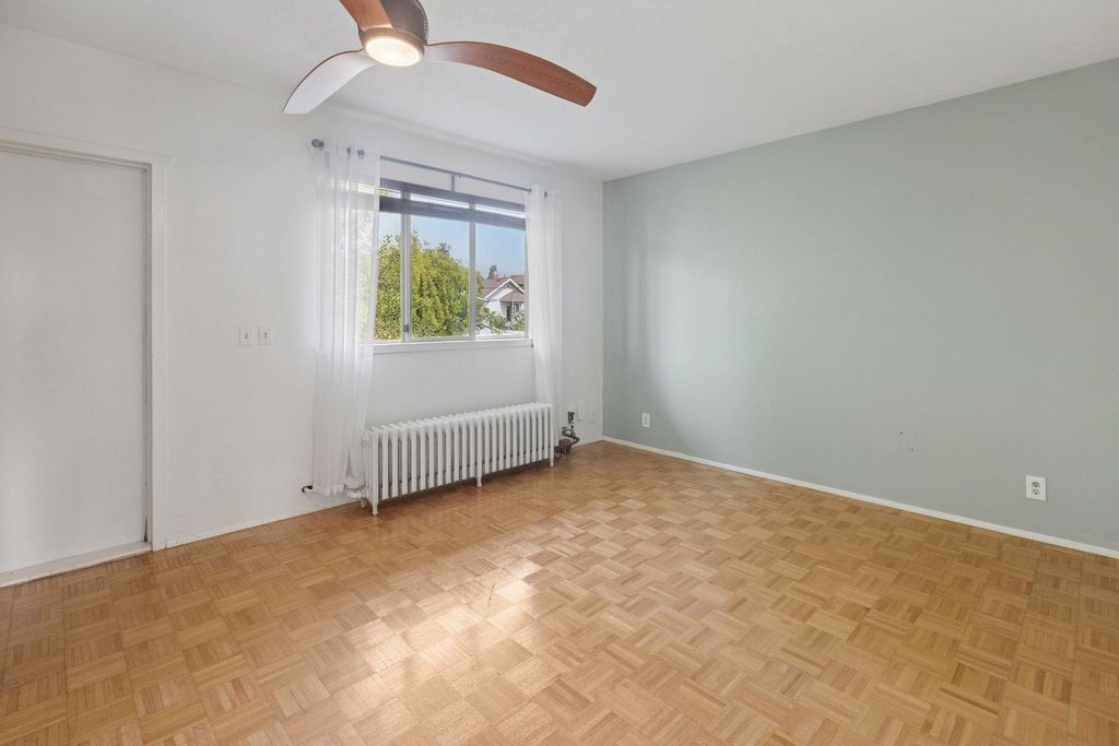 listing image 1106664683825267207
