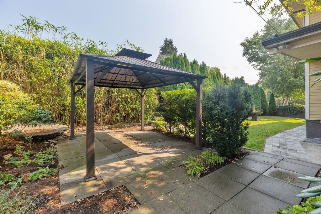 listing image 1104994038138133058