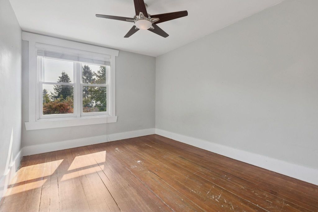 listing image 1104625415589452809